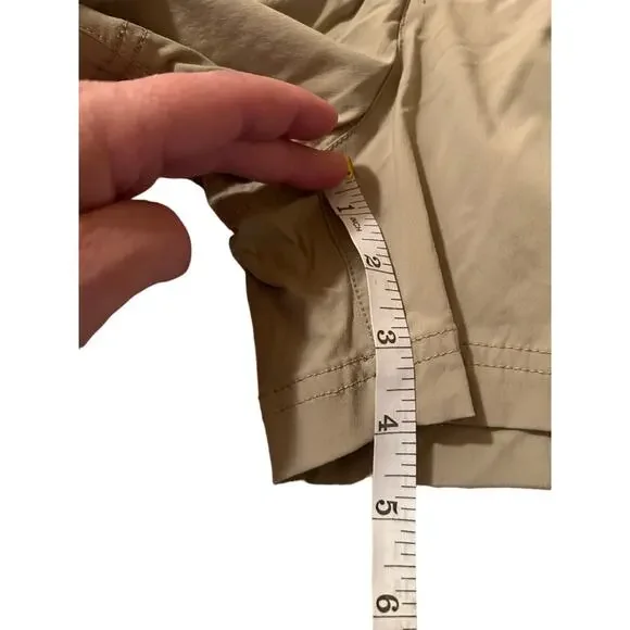 Eddie Bauer Cargo Shorts Womens 14 Outdoor Hiking Casual Stretch Mid Rise Khaki - Picture 9 of 10